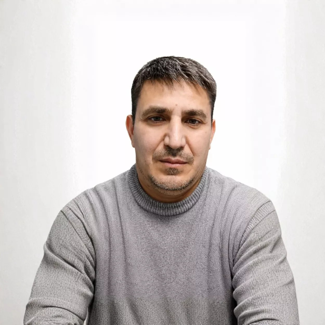 Andronic Oleg montaj jaluzele, tavane extensibile in Ungheni